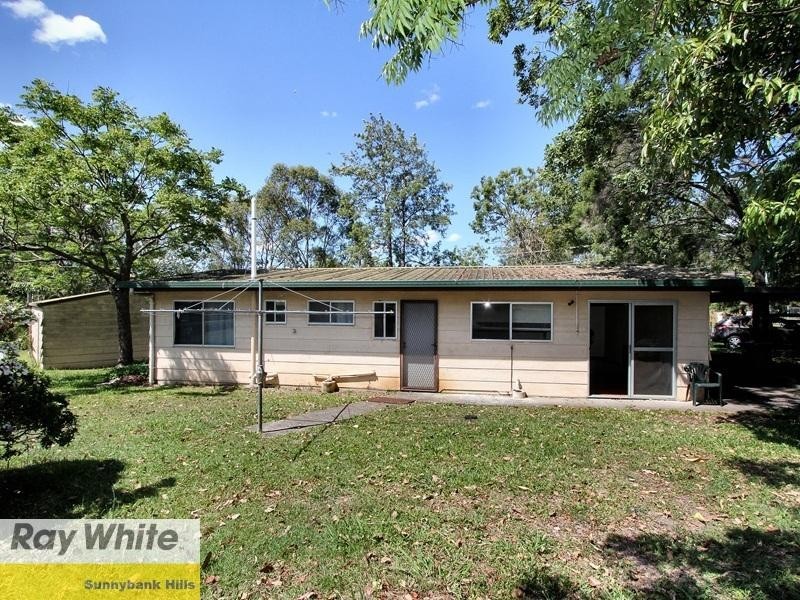 21 Lyngrove Street, Kingston QLD 4114