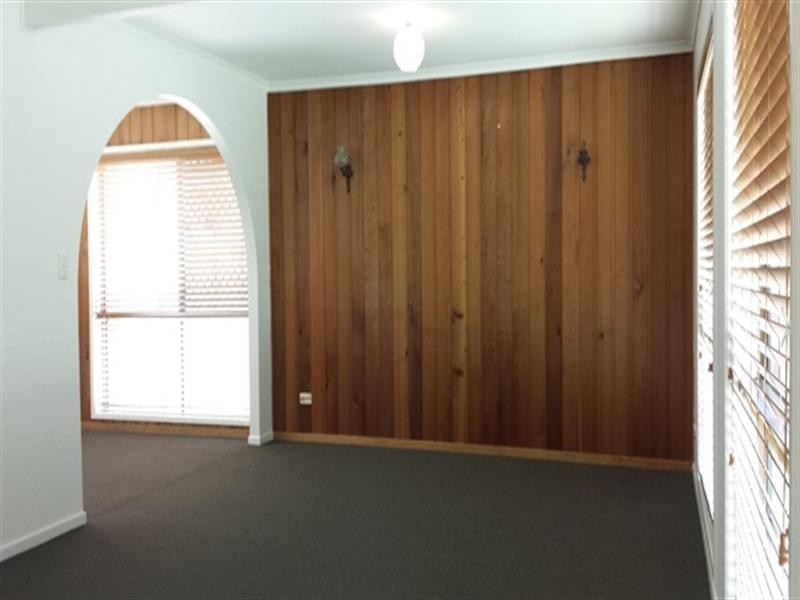 180 Warrigal Road, Runcorn QLD 4113