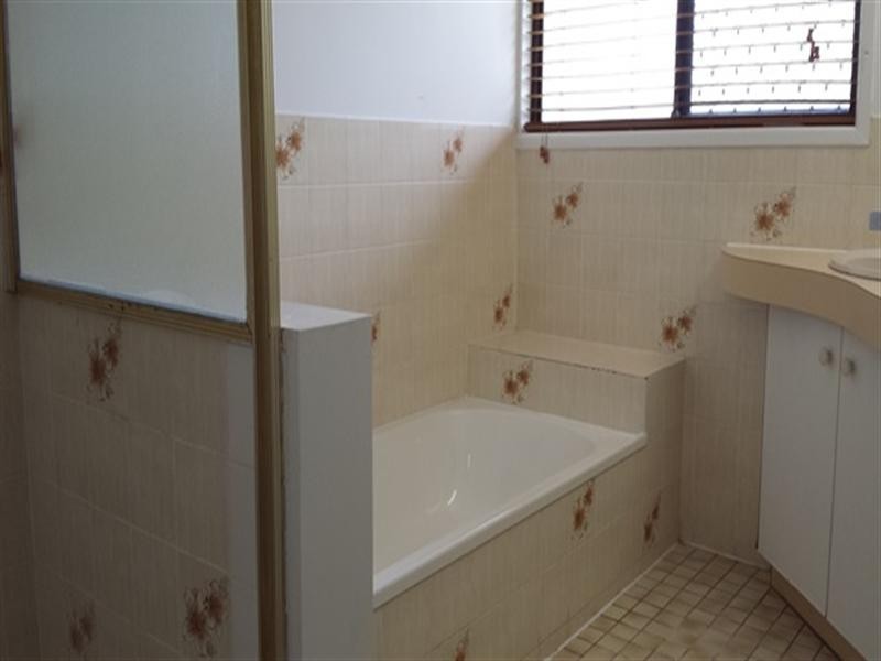 180 Warrigal Road, Runcorn QLD 4113