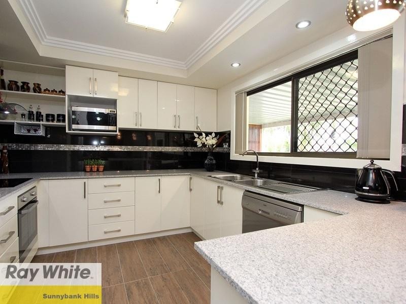 19 Greenleaf Street, Sunnybank Hills QLD 4109