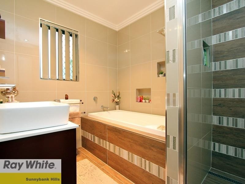 19 Greenleaf Street, Sunnybank Hills QLD 4109