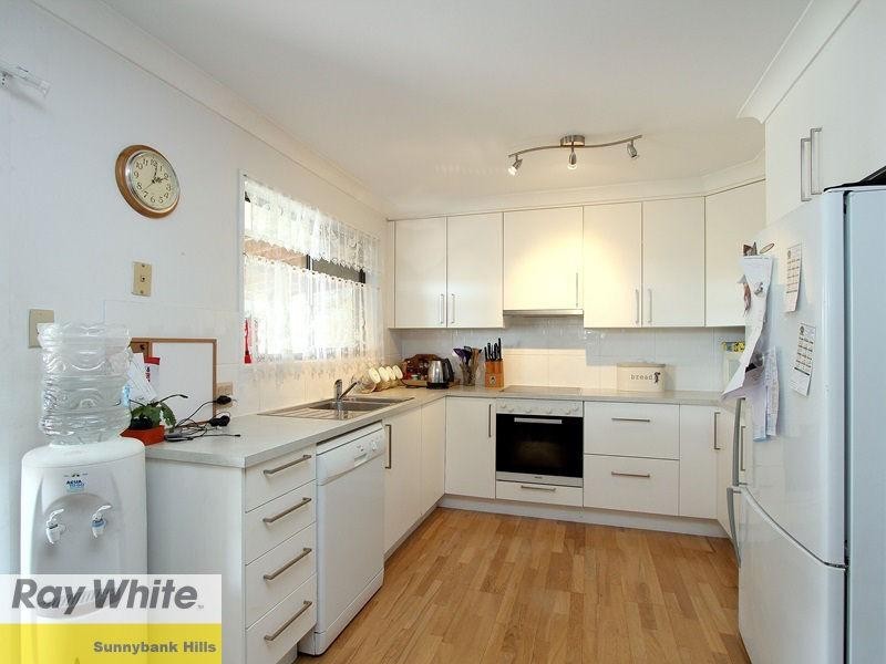 9 Holden Drive, Sunnybank Hills QLD 4109