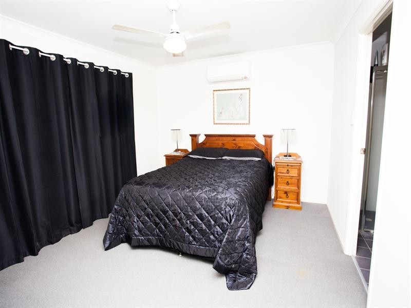11 Blue Range Drive, Algester QLD 4115