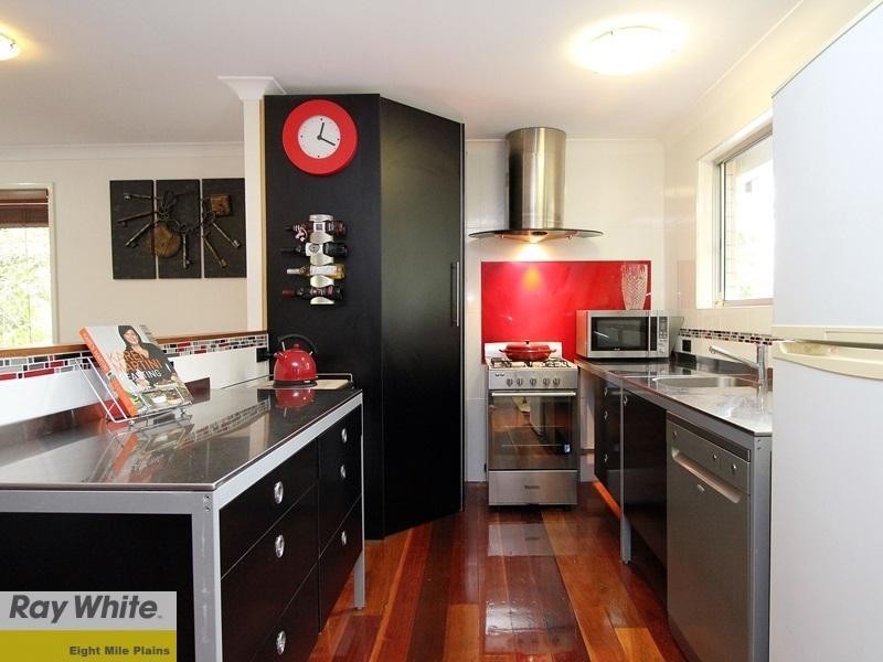 8 Condamine Street, Runcorn QLD 4113