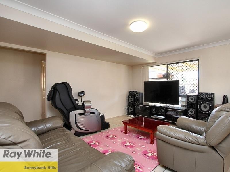 32 Diamond Place, Runcorn QLD 4113