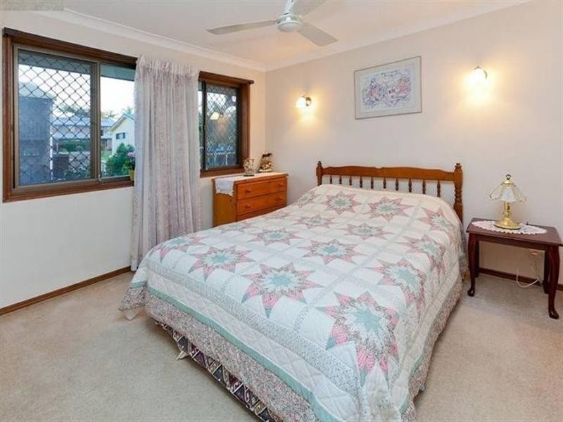 10 Bacchus Street, Robertson QLD 4109