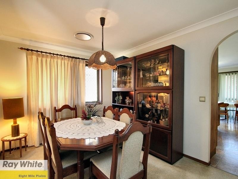 10 Bacchus Street, Robertson QLD 4109