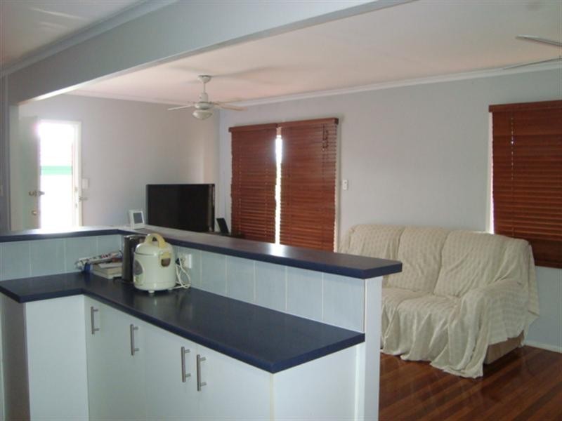 73 LIVERPOOL Street, Eight Mile Plains QLD 4113