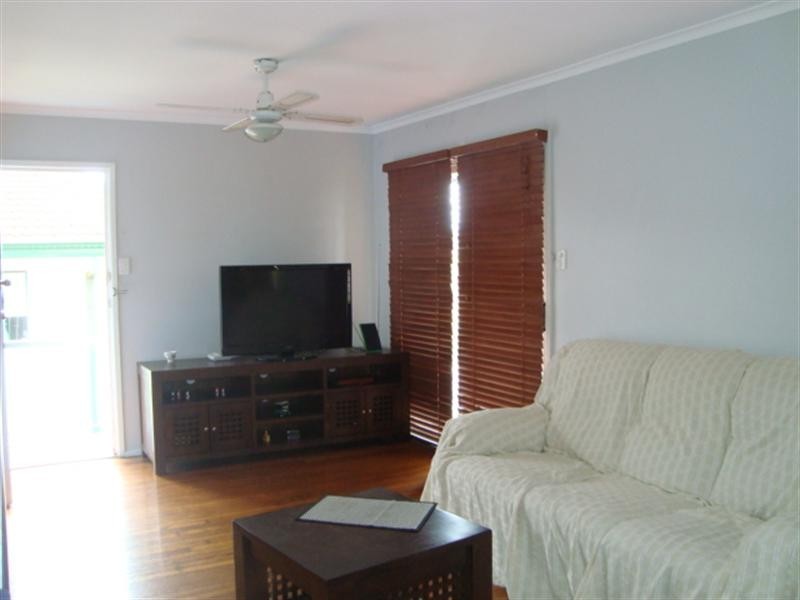 73 LIVERPOOL Street, Eight Mile Plains QLD 4113