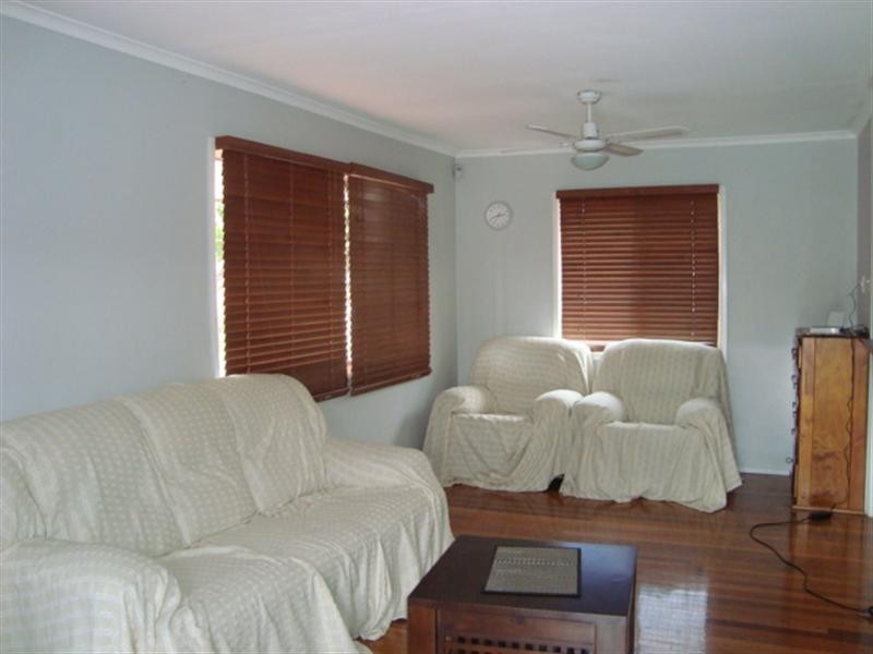 73 LIVERPOOL Street, Eight Mile Plains QLD 4113