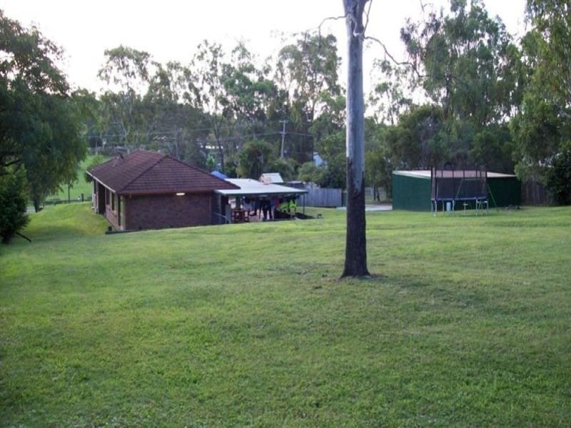 166 Cedar Road, Redbank Plains QLD 4301