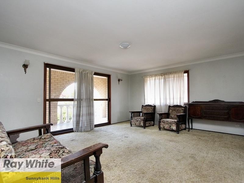 20 Kidd Street, Robertson QLD 4109