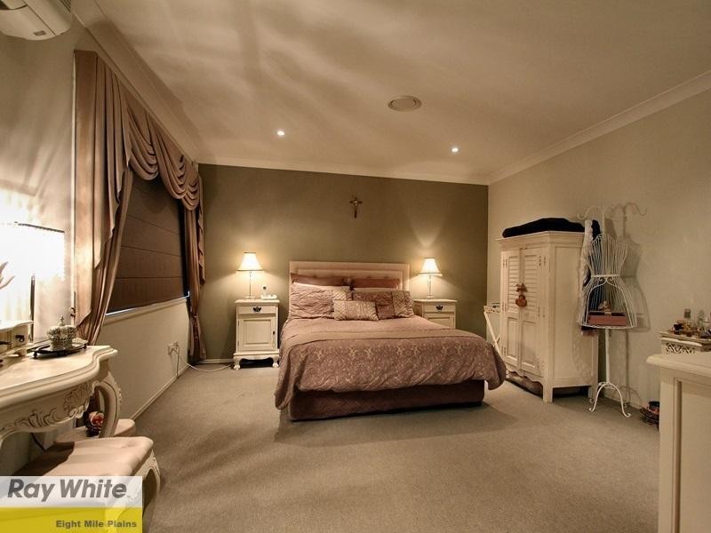 24 Coneybeer Street, Eight Mile Plains QLD 4113