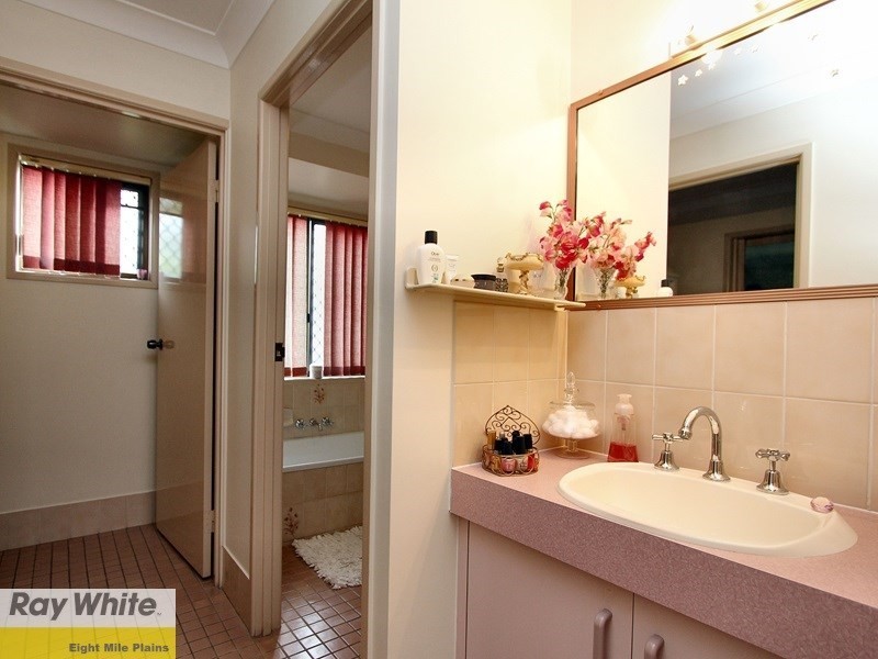 3 Yucca Court, Eight Mile Plains QLD 4113