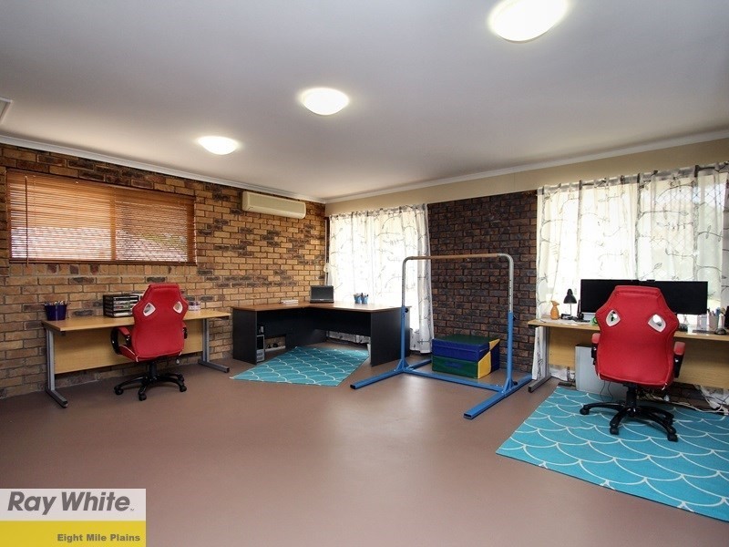 23 Oakleaf Street, Eight Mile Plains QLD 4113