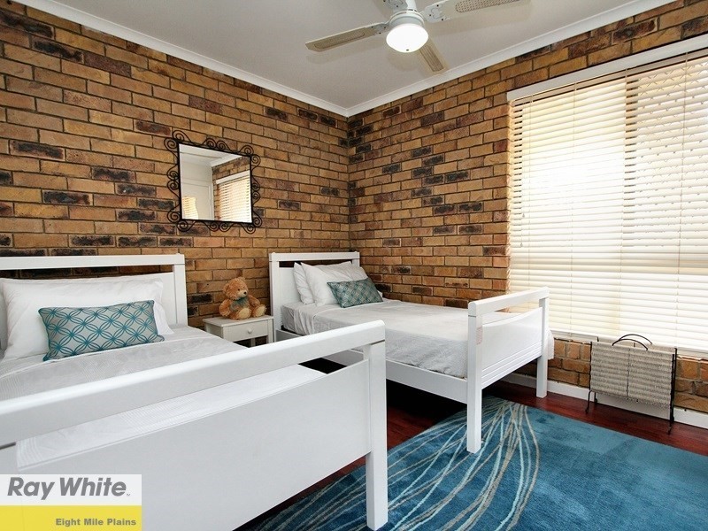 23 Oakleaf Street, Eight Mile Plains QLD 4113