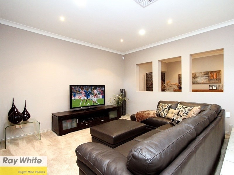 16 Collett Street, Eight Mile Plains QLD 4113