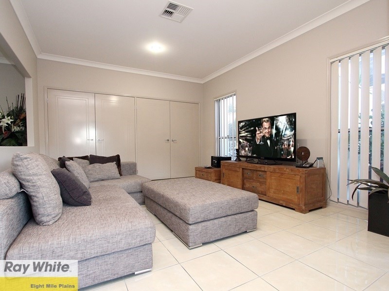 16 Collett Street, Eight Mile Plains QLD 4113