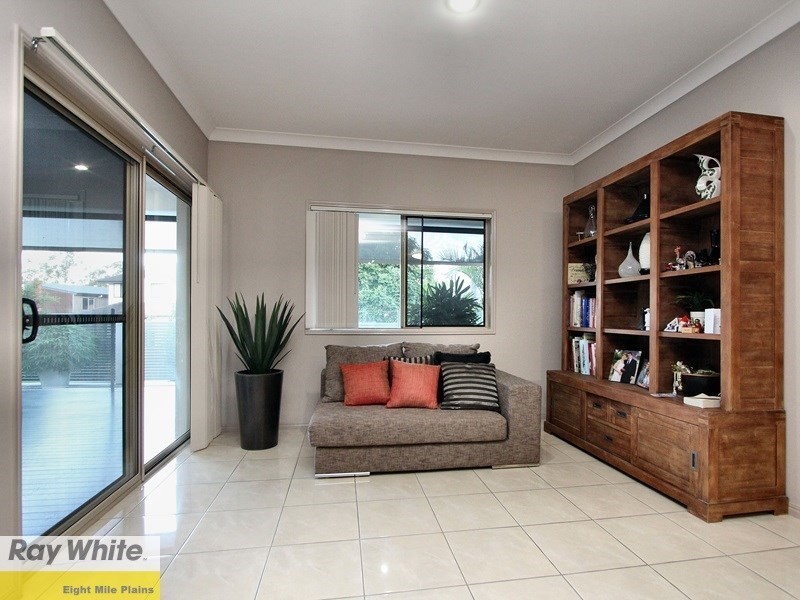 16 Collett Street, Eight Mile Plains QLD 4113