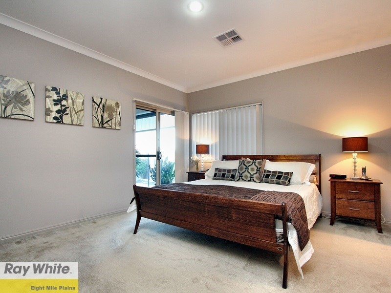 16 Collett Street, Eight Mile Plains QLD 4113