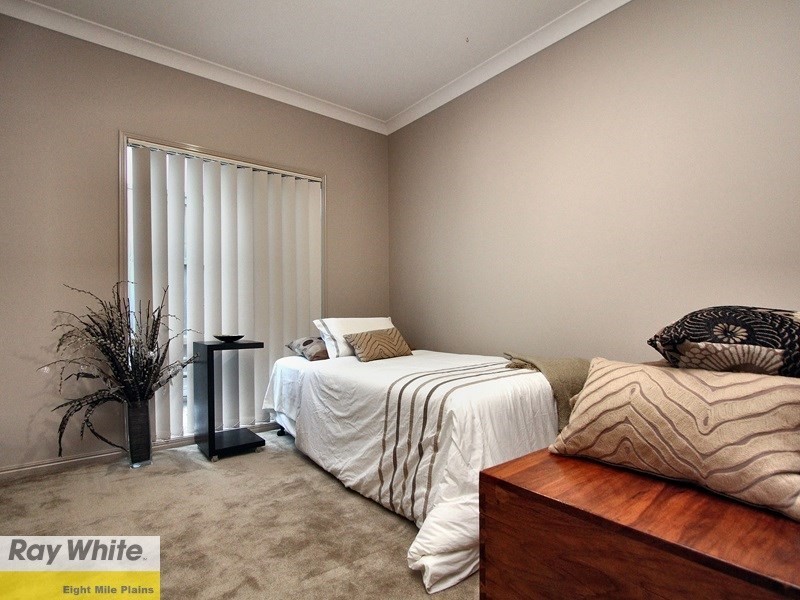 16 Collett Street, Eight Mile Plains QLD 4113