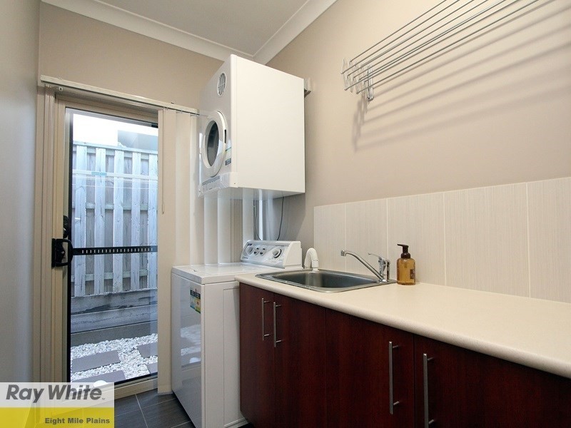 16 Collett Street, Eight Mile Plains QLD 4113