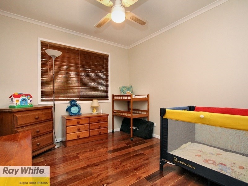 4 Gilia Street, Kingston QLD 4114