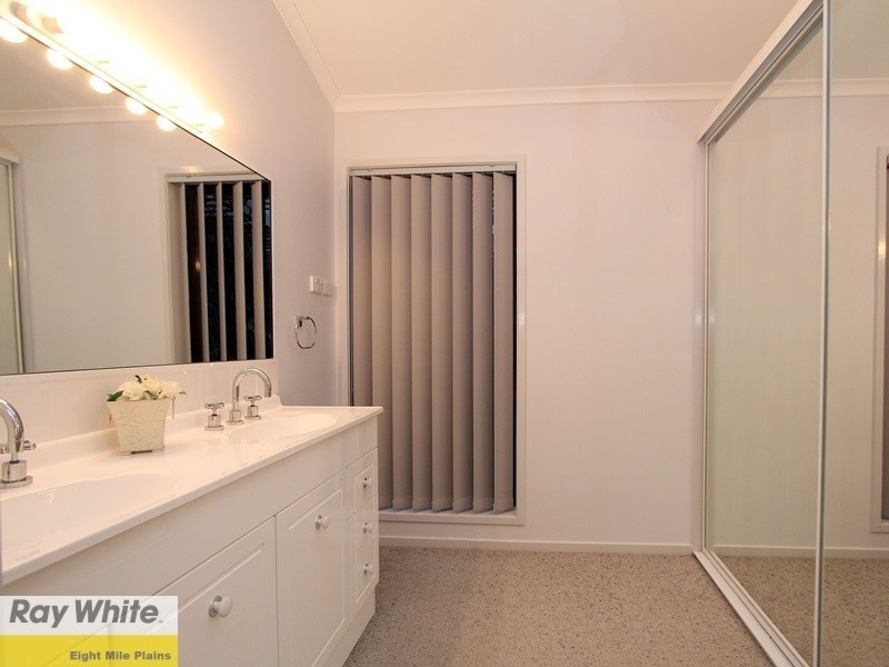 35 Saville Street, Eight Mile Plains QLD 4113