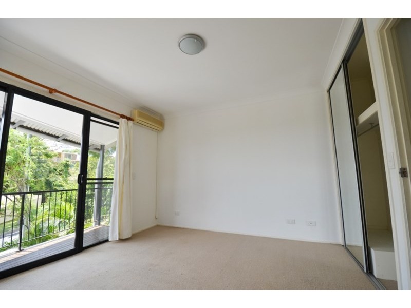 67 Bishop Street, St Lucia QLD 4067