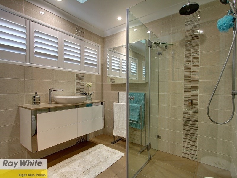 2 Hollyberry Street, Eight Mile Plains QLD 4113