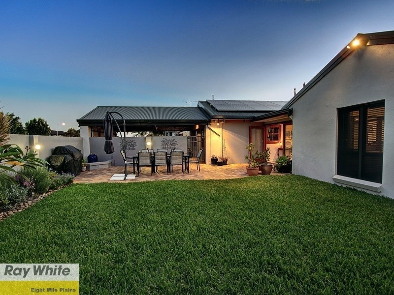 2 Hollyberry Street, Eight Mile Plains QLD 4113