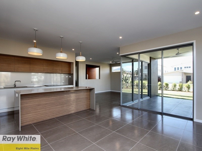 2 Hillcrest Street, Rochedale QLD 4123