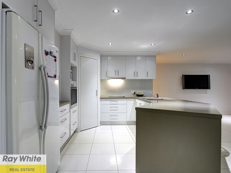 10 Forbes Place, Eight Mile Plains QLD 4113