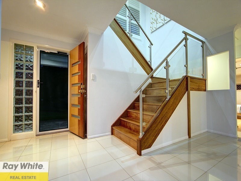 10 Forbes Place, Eight Mile Plains QLD 4113