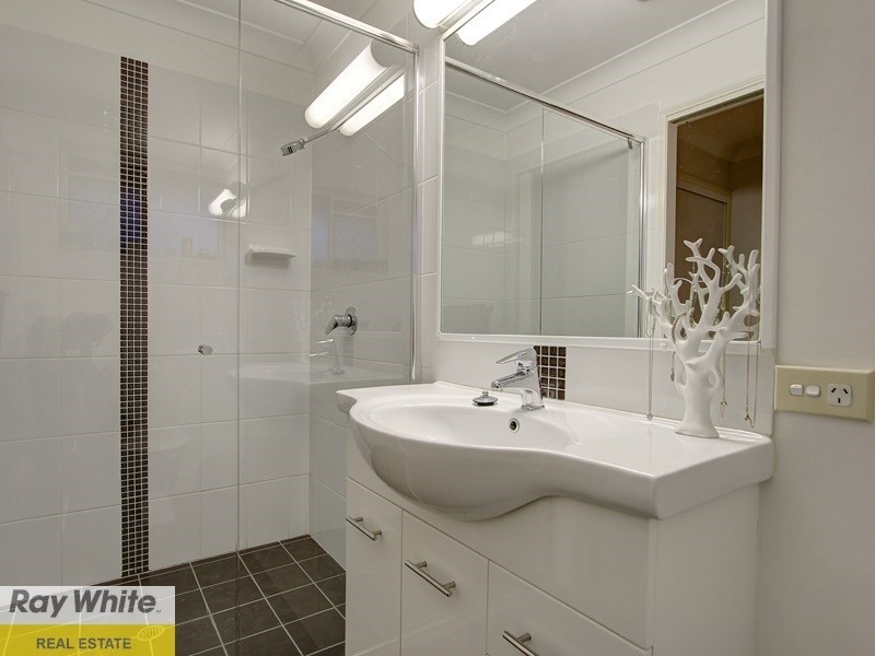 10 Forbes Place, Eight Mile Plains QLD 4113