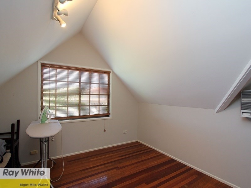 13 Lauretta Avenue, Springwood QLD 4127