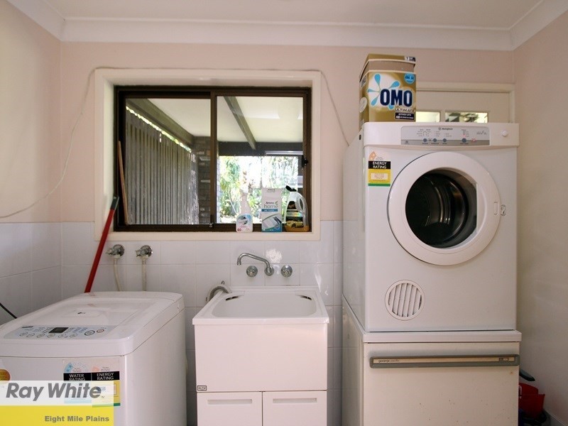 13 Lauretta Avenue, Springwood QLD 4127