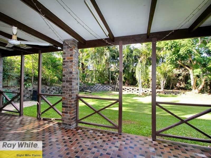 13 Lauretta Avenue, Springwood QLD 4127