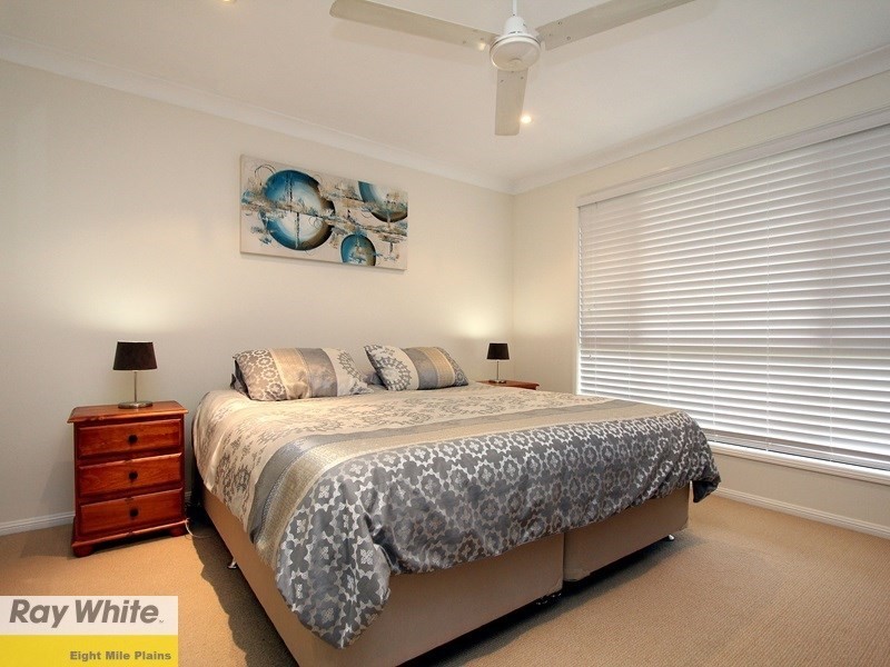 19 Alan Crescent, Eight Mile Plains QLD 4113