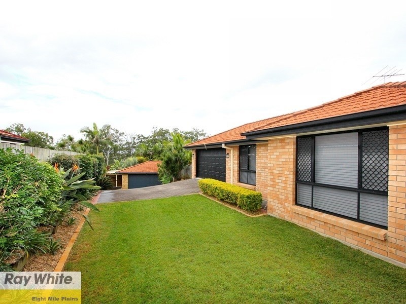 19 Alan Crescent, Eight Mile Plains QLD 4113