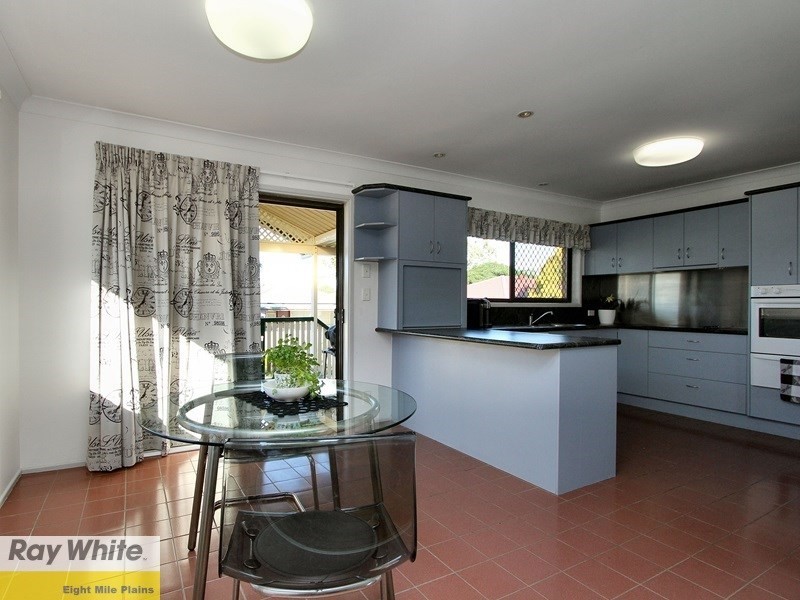 16 Heathfield Street, Eight Mile Plains QLD 4113