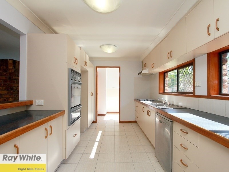 154 Warrigal Road, Runcorn QLD 4113