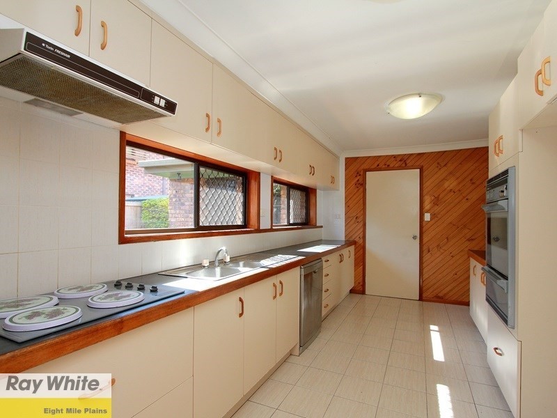 154 Warrigal Road, Runcorn QLD 4113