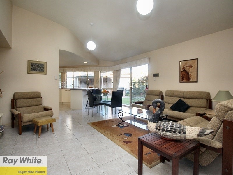 2 Jacaranda Place, Eight Mile Plains QLD 4113