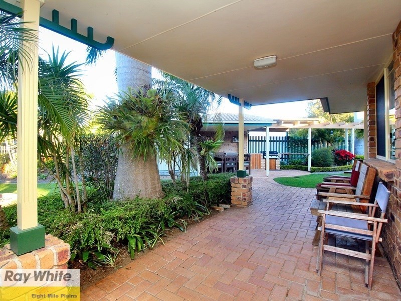 2 Jacaranda Place, Eight Mile Plains QLD 4113