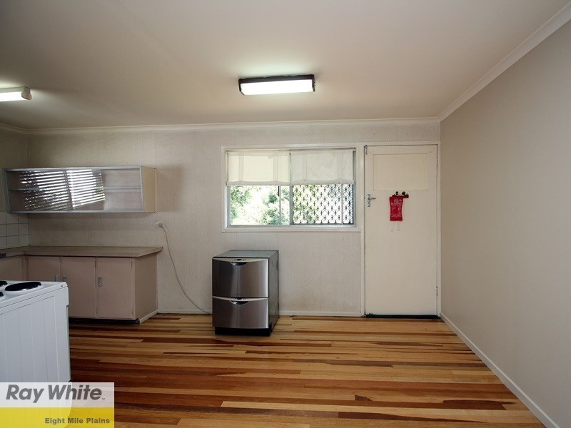 89 Pareena Crescent, Mansfield QLD 4122