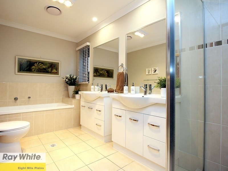 20 Chester Road, Eight Mile Plains QLD 4113