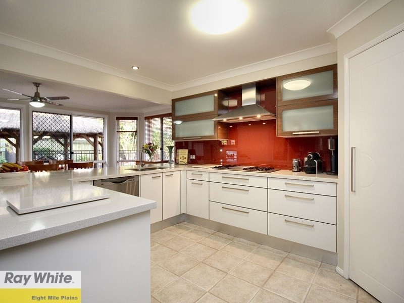 56 Honeysuckle Way, Calamvale QLD 4116