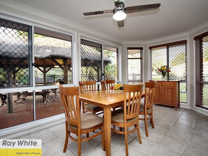 56 Honeysuckle Way, Calamvale QLD 4116