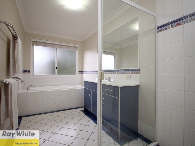 56 Honeysuckle Way, Calamvale QLD 4116